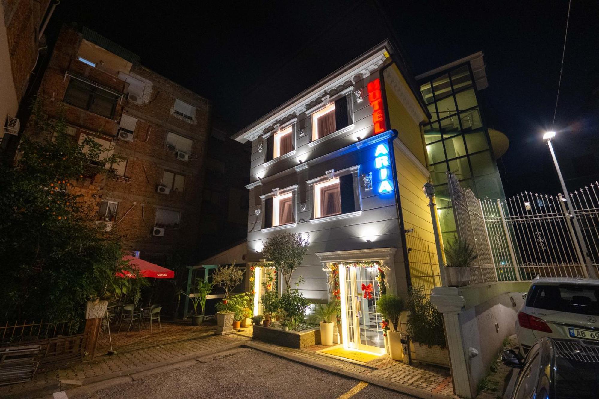 Hotel Aria Tirana Buitenkant foto
