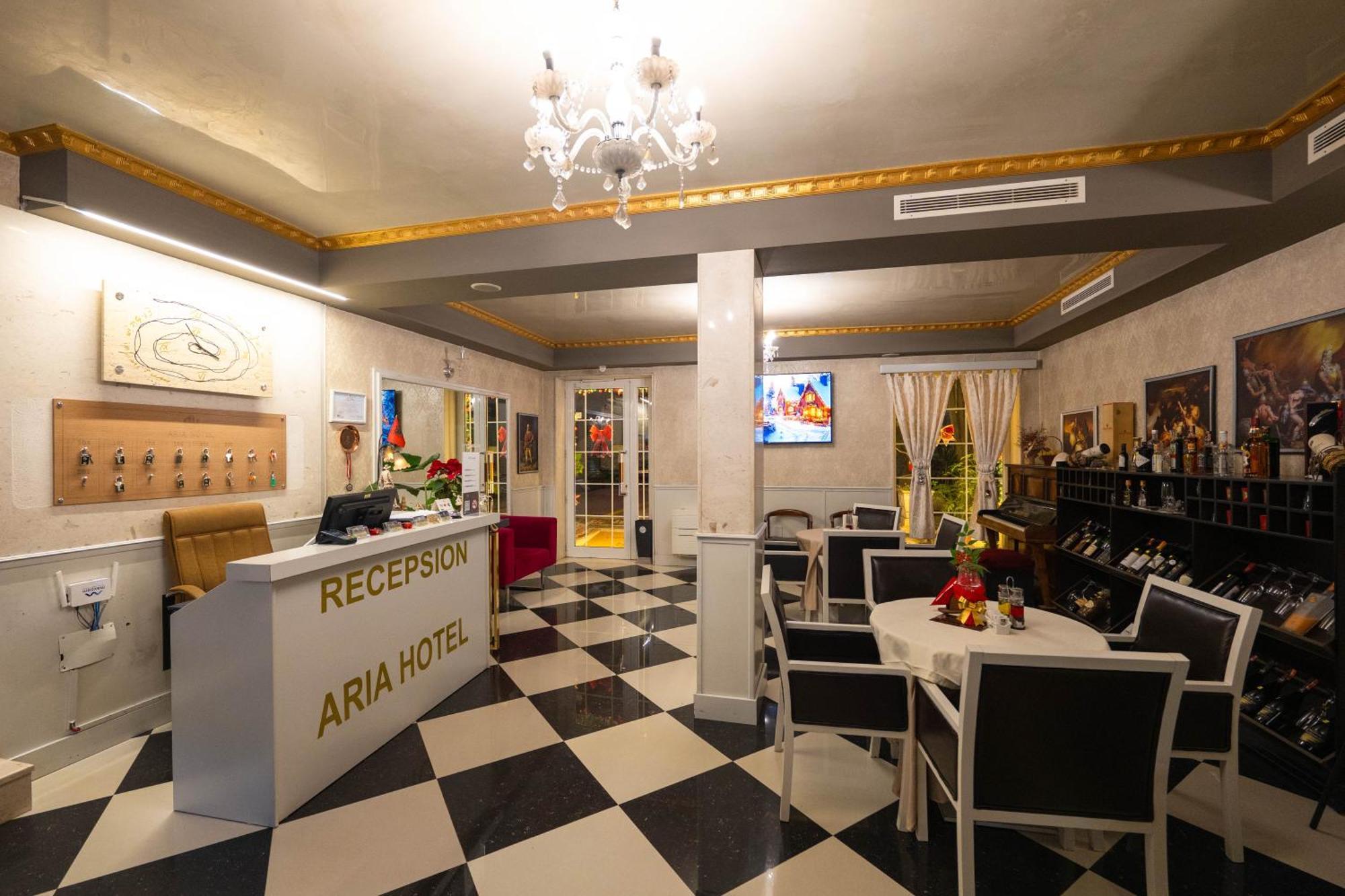 Hotel Aria Tirana Buitenkant foto