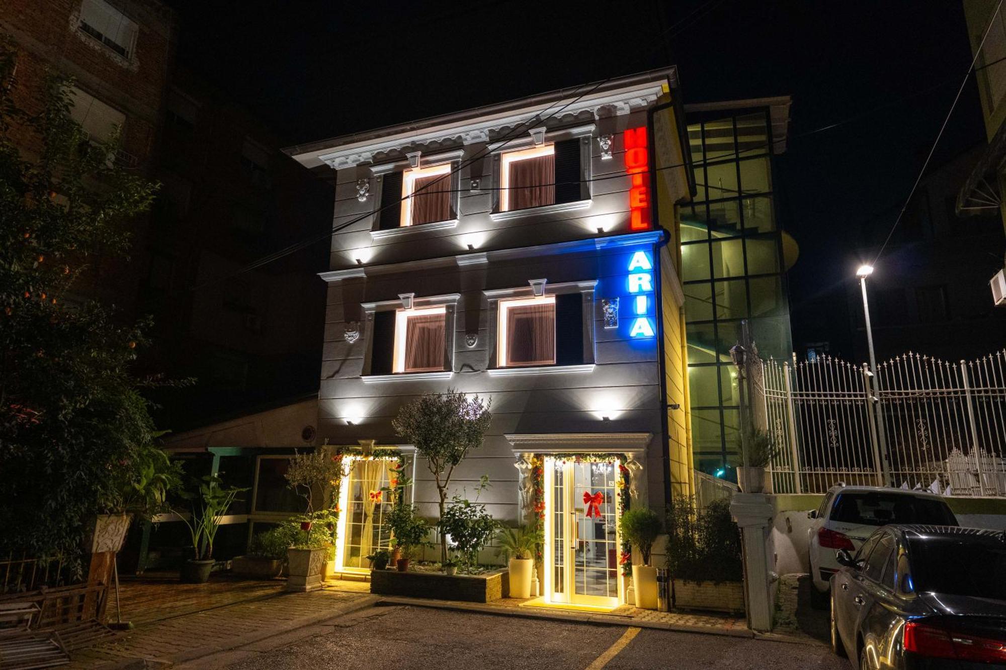 Hotel Aria Tirana Buitenkant foto
